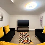 Casa Joao Batista Em *